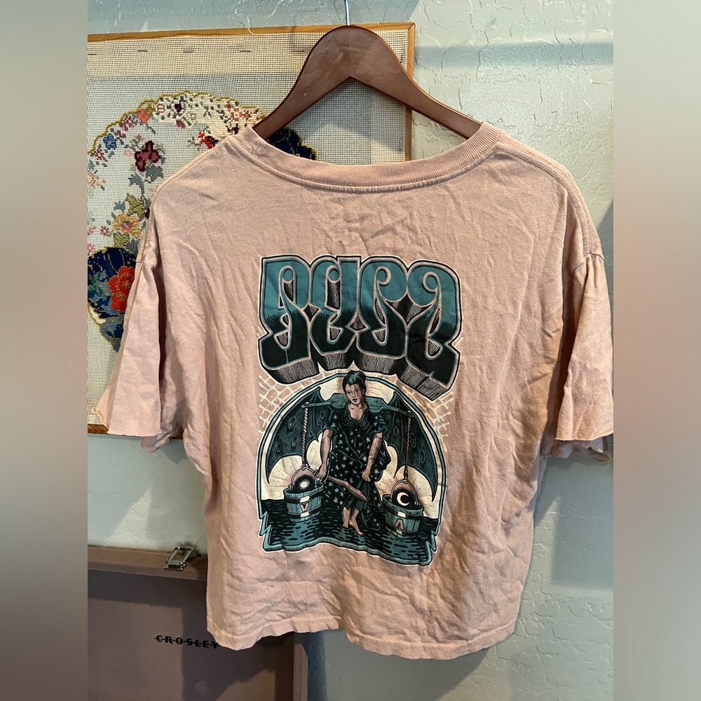 RVCA women’s top